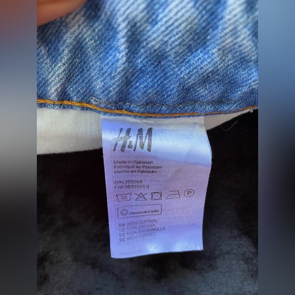 Short corto de mezclilla - Picture 6 of 6